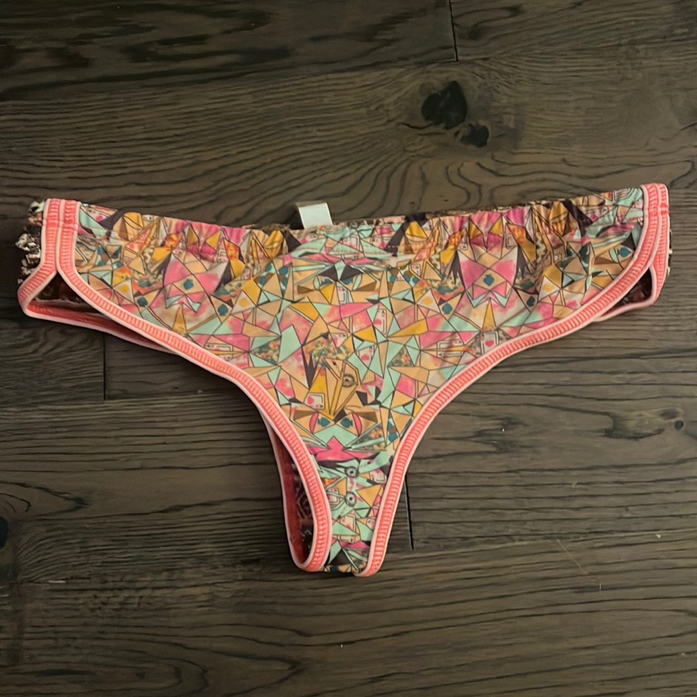 Bikini bottoms